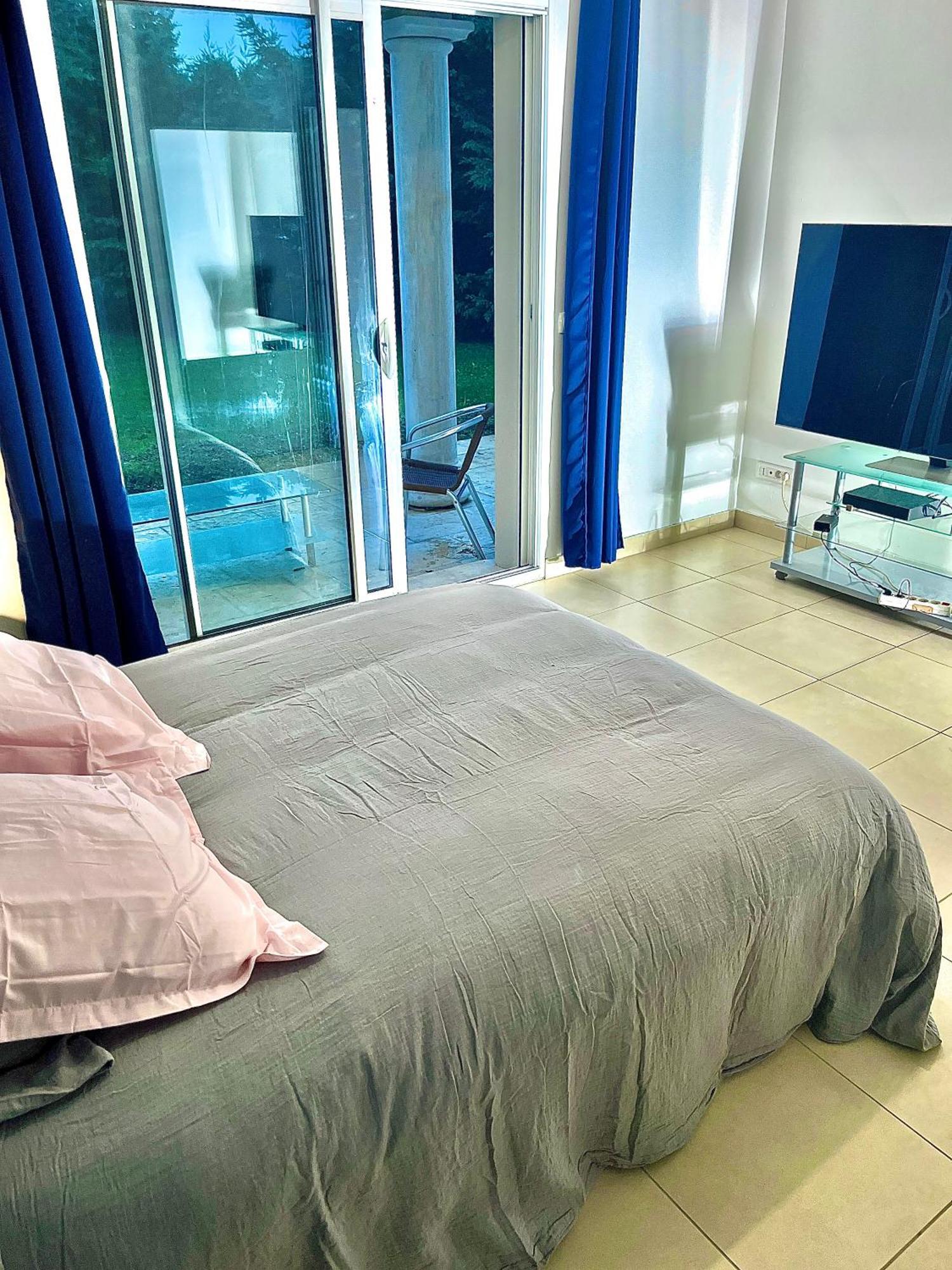 וילפונטיין Room In House מראה חיצוני תמונה